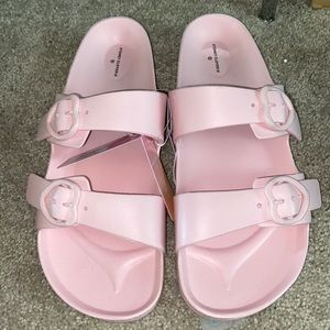 Stoney Clover x Target slides BRAND NEW
